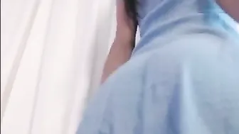 bunni_ petite chick fucks herself with toys