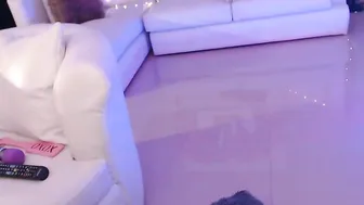 lili_jones recording  private e with the model