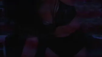 amelianaked Busty skin