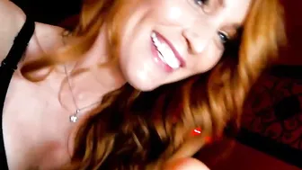 jennyblighe mature mare recklessly caresses pussy