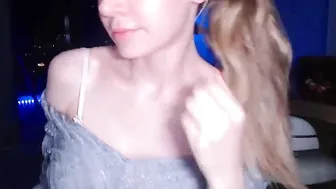 alexis modest slut tells interesting stories on camera
