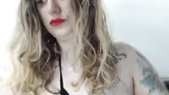 missdivinna naughty bitch delivers orgasm sex toys