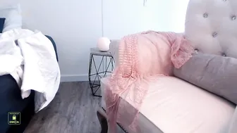 Chat chubby bitch spreading lips sex and introduced the cap to sex toy