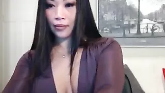 jade_lee ardent slut seduces with a huge ass