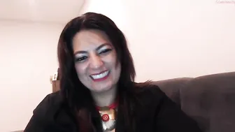 chloe_gray wonderful bitch hammering both holes