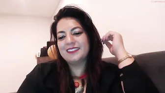 chloe_gray wonderful bitch hammering both holes