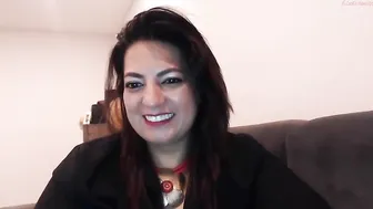 chloe_gray wonderful bitch hammering both holes