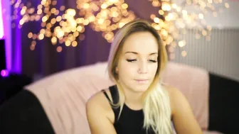 meow_s drunk shows her tits