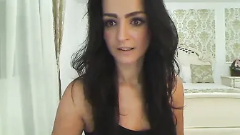 amelianaked pretty lady fucking pussy with sex machine