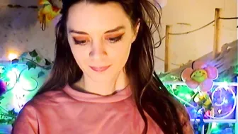 fluffinrayray extravagant fucking dances with a long dildo