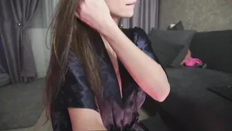 molly_doolly bitch with big tits rides vagina toy