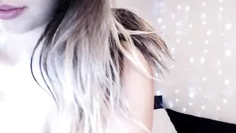 oliviaxorose Busty female