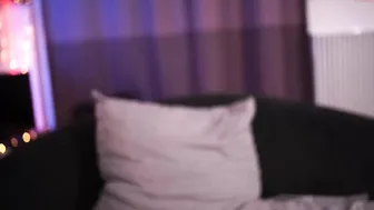 misskreazy noble lady praises boobs