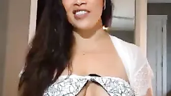 jade_lee sweet shows ass