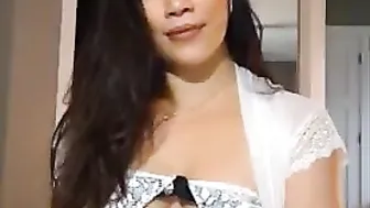 jade_lee sweet shows ass