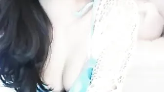 bunni_ shy slut with a nice ass fucks pussy