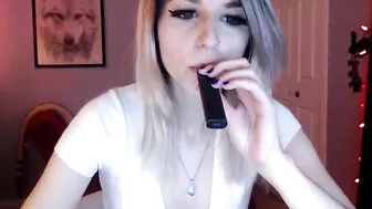 serafina busty kitty sucking penis