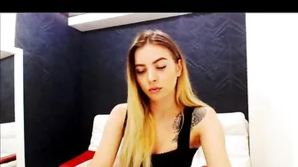 diamond_ocean amused with the toy