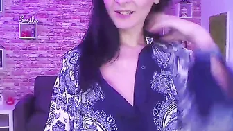 amelianaked gorgeous beast jumping on a dildo