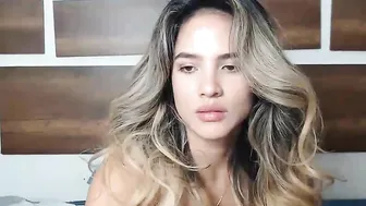 emiliana_cruz luxurious female massaging nipples