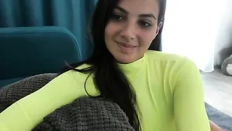 dream_o gorgeous beast jumping on a dildo