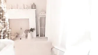 bunni_ impressive babe plays her vagina with sex toy