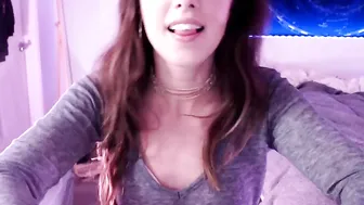 clara charming babe in free chat