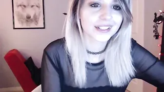 serafina naughty bitch masturbates pussy sex toy