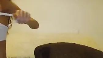 anayys loves jerking off and catches the buzz from the process