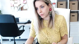 tiffany925 shrews passionately fucks anus