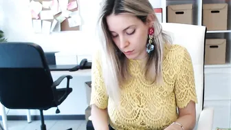 tiffany925 shrews passionately fucks anus