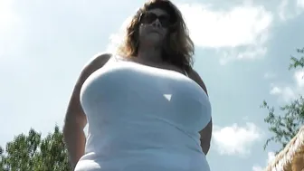 Maria Moore manyvids playful flirt dancing striptease