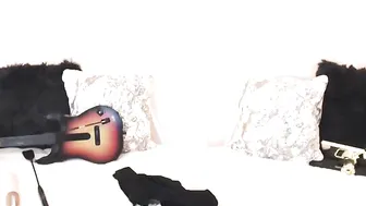 abellacartel naughty nipple exposes her body