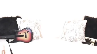 abellacartel naughty nipple exposes her body