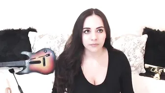 abellacartel naughty nipple exposes her body