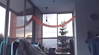 mariewana sexy hottie fucks both holes