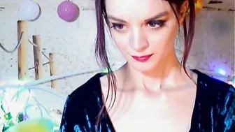 fluffinrayray without stopping caressing pussy