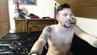 deans_perle young beauty fucks phallus