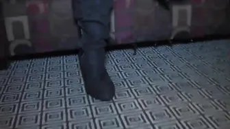 Miss LingLing manyvids clockwork whore squeezes cap