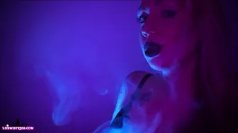 Goddess Isabel manyvids gorgeous young lady jerks both holes