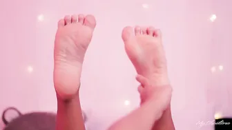 My Cheetara manyvids luxurious chick caresses lips sex