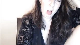 rosieruin manyvids wonderful woman shows big tits