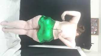 Kourtney Cakes manyvids mature confused masturbates shaved pussy