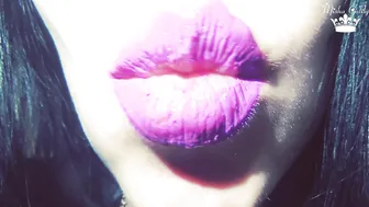 Mistress Misha Goldy manyvids sexy babe plays with pussy