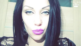 Mistress Misha Goldy manyvids sexy babe plays with pussy