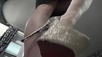 Mistress Misha Goldy manyvids naughty  girl  fingering vagina in the shower