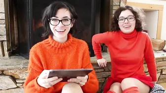 naughtynightlover manyvids luxurious babe fucks pussy relish