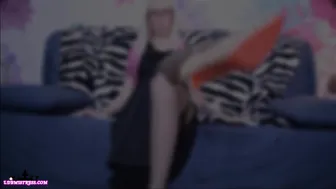 Goddess Isabel manyvids busty naughty babe caresses shaved pussy