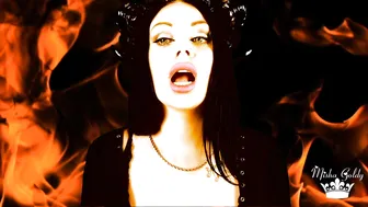 Mistress Misha Goldy manyvids the charming slut fucks her pussy with a phallus