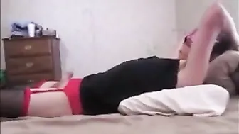 emilybigass manyvids Dark-haired girlfriends